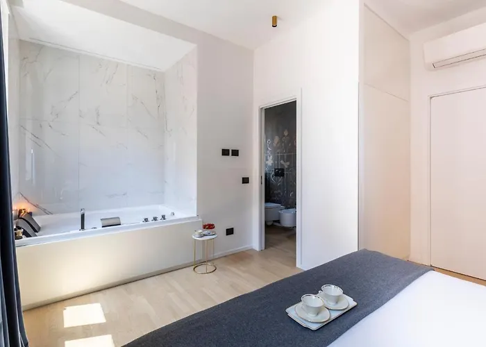 Romac Trinity - 3bdr With Sauna & Jacuzzi In Campo De Fiori
